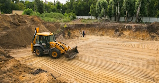 Разработка котлована Вичуга стоимость за от 567 руб. м3 - заказать работы по копке и рытью котлованов | траншей